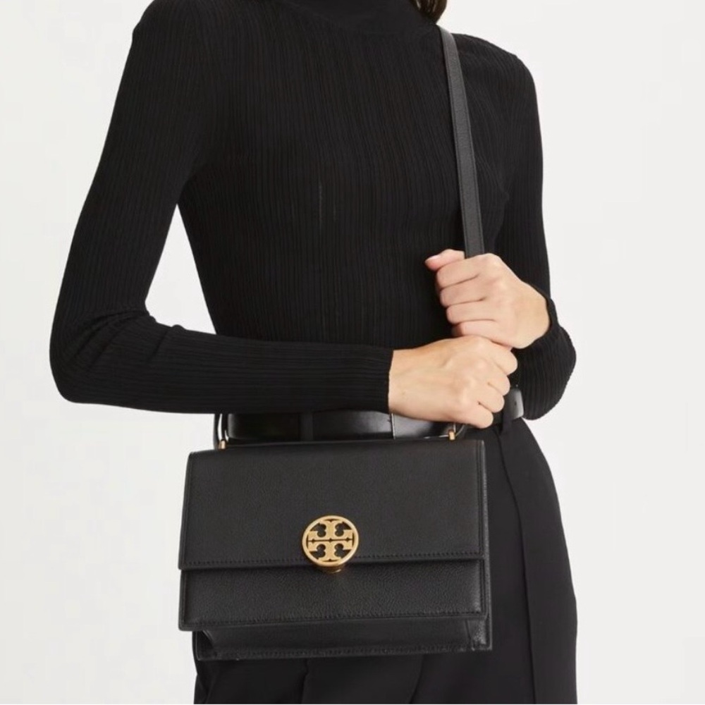 LIMITED EDITION SHOULDER BAG - TORY BURCH 
Black Leather Crossbody Bag - Picture 2 of 9